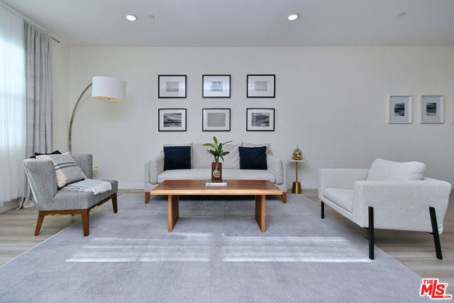 27120 Red Tail Place, Valencia, CA 91381