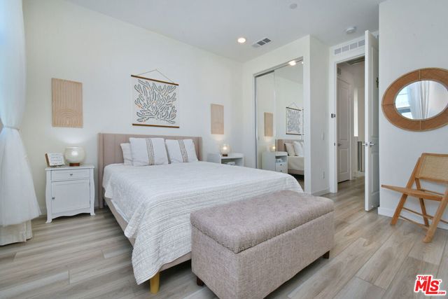 27120 Red Tail Place, Valencia, CA 91381