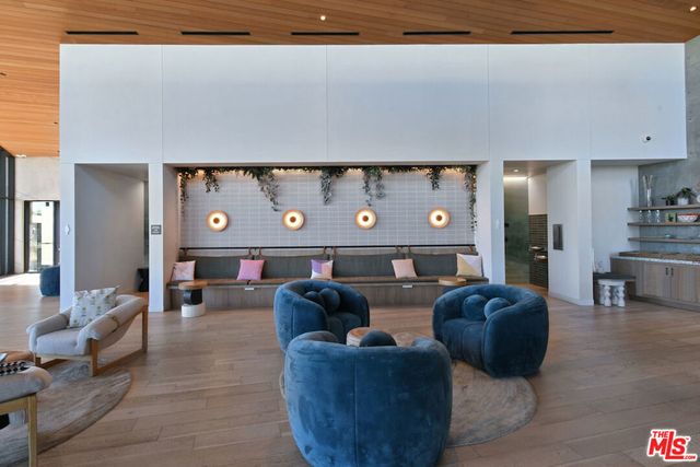 27120 Red Tail Place, Valencia, CA 91381