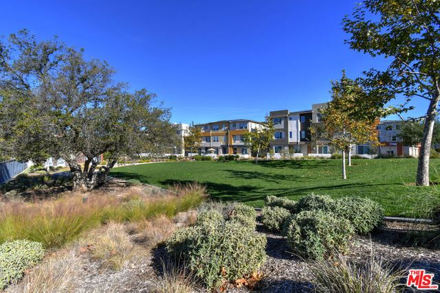 27120 Red Tail Place, Valencia, CA 91381