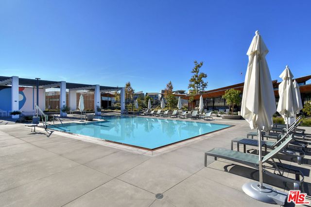 27120 Red Tail Place, Valencia, CA 91381