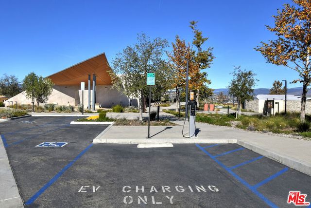 27120 Red Tail Place, Valencia, CA 91381