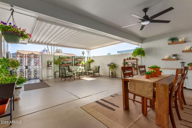 13605 N DEL WEBB Boulevard, Sun City, AZ 85351