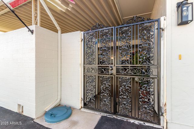 13605 N DEL WEBB Boulevard, Sun City, AZ 85351