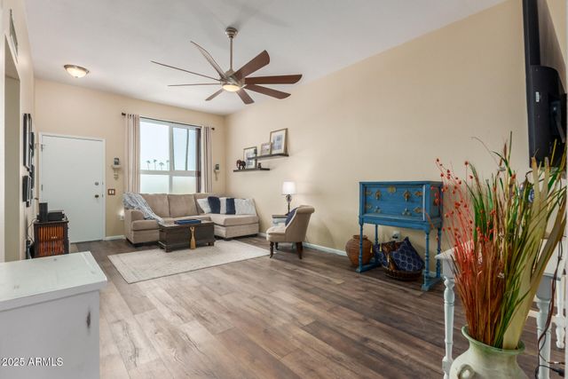 13605 N DEL WEBB Boulevard, Sun City, AZ 85351