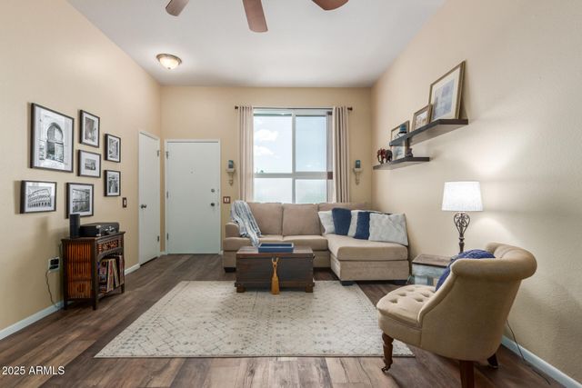 13605 N DEL WEBB Boulevard, Sun City, AZ 85351