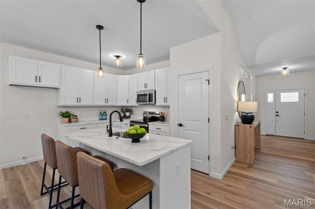 18859 Alyson Drive, Warrenton, MO 63383