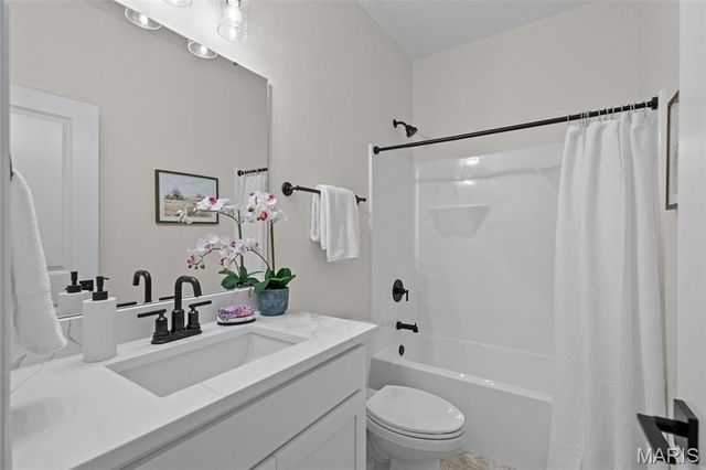 18859 Alyson Drive, Warrenton, MO 63383