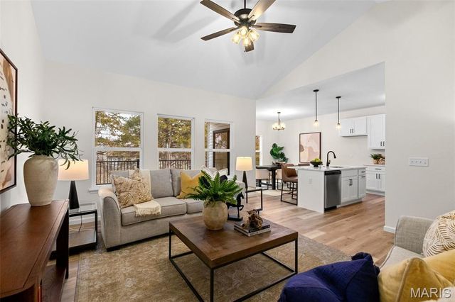 18859 Alyson Drive, Warrenton, MO 63383