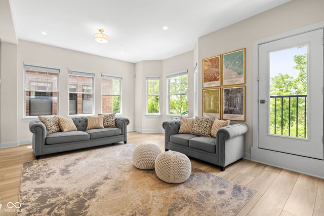 954 Berkhamsted Lane, Carmel, IN 46032