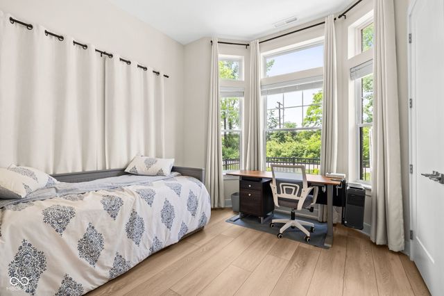 954 Berkhamsted Lane, Carmel, IN 46032