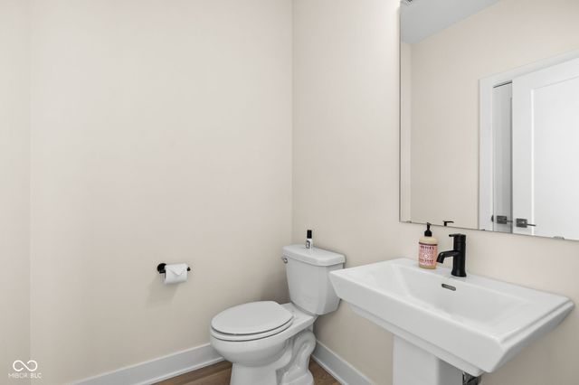 954 Berkhamsted Lane, Carmel, IN 46032