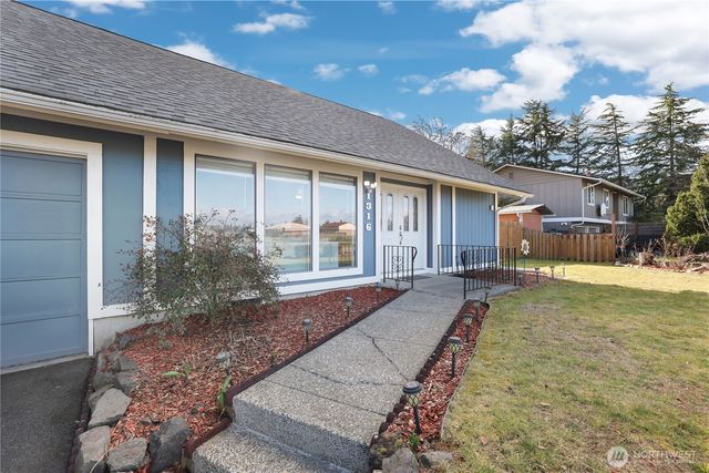 1316 129th Street S, Tacoma, WA 98444