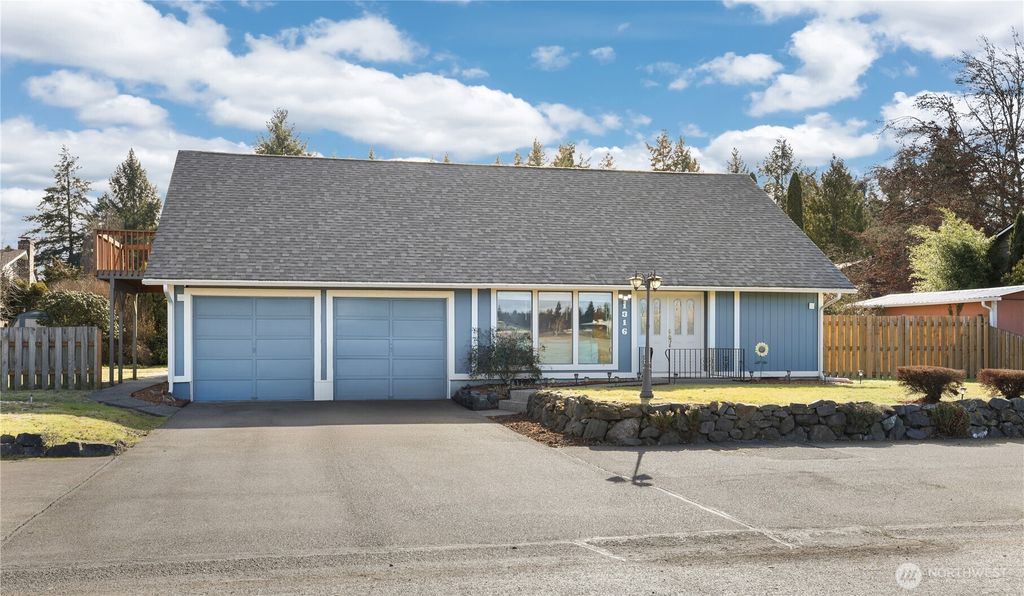 1316 129th Street S, Tacoma, WA 98444