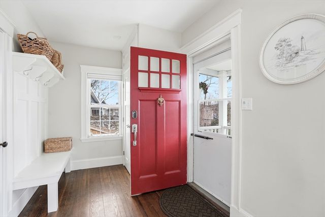9 Crown Street, Milton, MA 02186