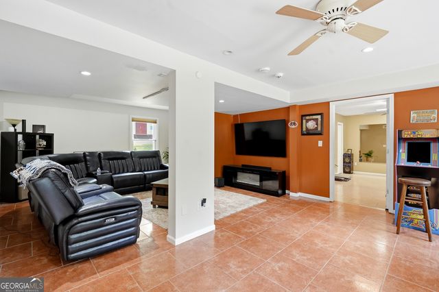 5032 Springtree Court, Lithonia, GA 30038