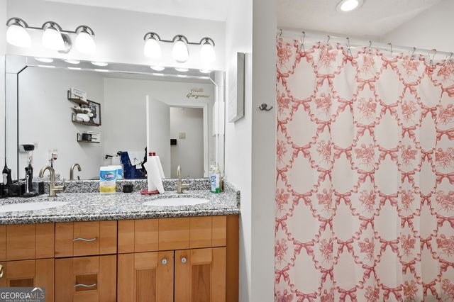 5032 Springtree Court, Lithonia, GA 30038