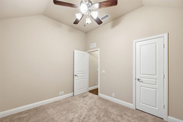 556 Avery Pointe, Lavon, TX 75166