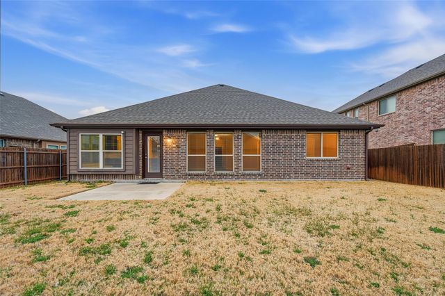 556 Avery Pointe, Lavon, TX 75166