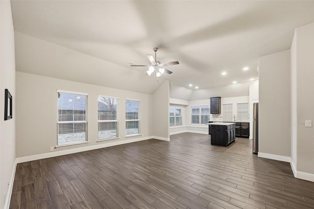 556 Avery Pointe, Lavon, TX 75166