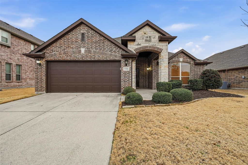 556 Avery Pointe, Lavon, TX 75166