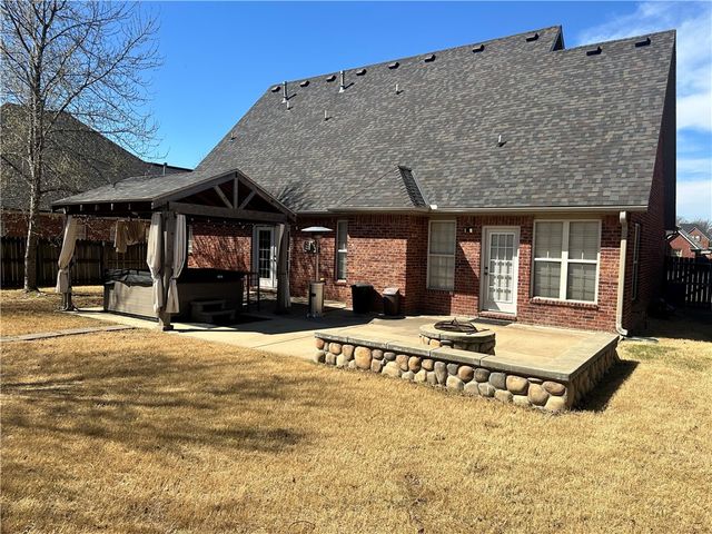 3069 Napa Lane, Springdale, AR 72764