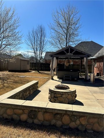 3069 Napa Lane, Springdale, AR 72764