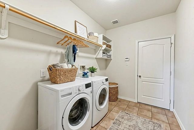 522 Cedar Point Drive, League City, TX 77573