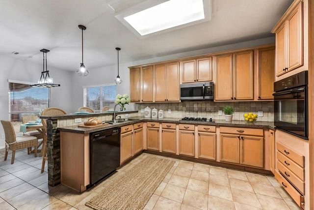 522 Cedar Point Drive, League City, TX 77573