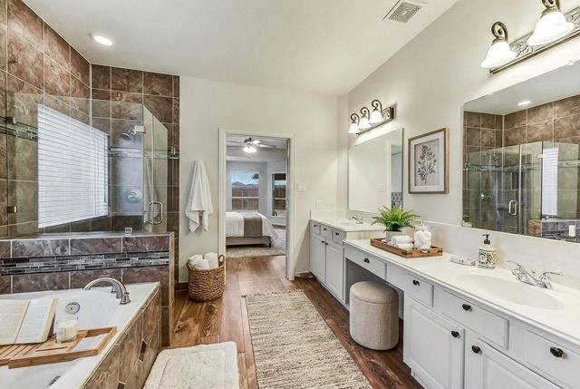 522 Cedar Point Drive, League City, TX 77573