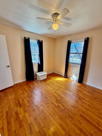 1112 E Dale Street, Springfield, MO 65803