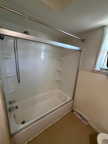 1112 E Dale Street, Springfield, MO 65803