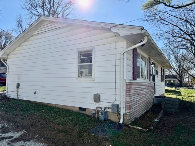 1112 E Dale Street, Springfield, MO 65803