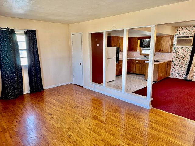 1112 E Dale Street, Springfield, MO 65803