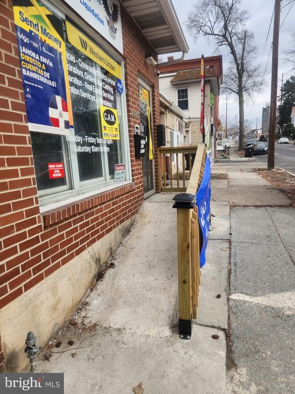 2014 DERRY ST, Harrisburg, PA 17104