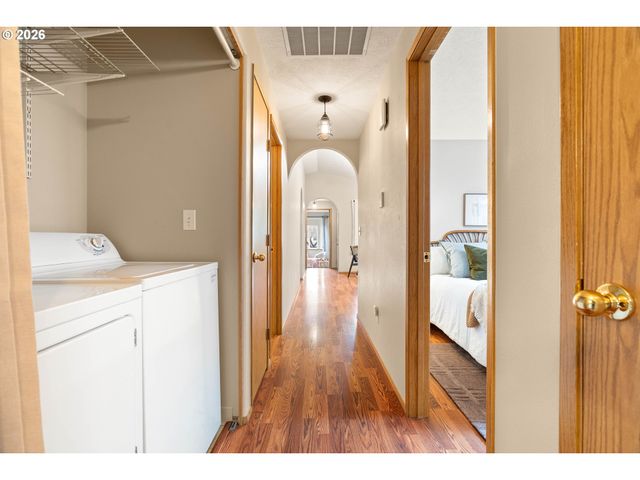 4843 Se 64TH Ave, Portland, OR 97206