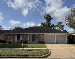 5607 Viking Drive, Houston, TX 77092