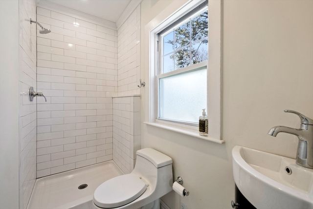 55 Bridges Avenue, Newton, MA 02460