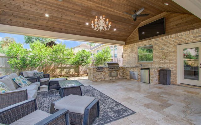 2512 Eagle Post Drive, Conroe, TX 77304
