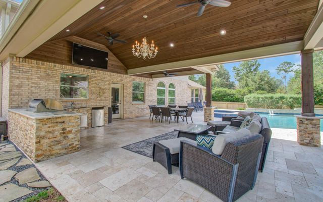 2512 Eagle Post Drive, Conroe, TX 77304