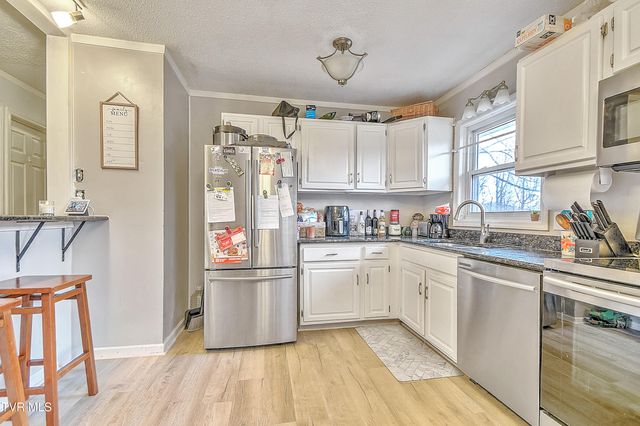 788 Meadow View Road, Bristol, TN 37620