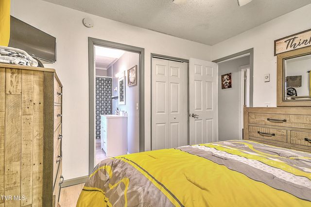 788 Meadow View Road, Bristol, TN 37620