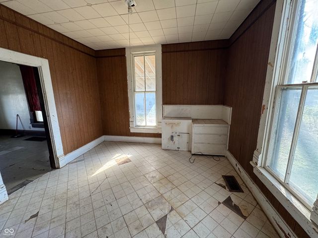 4 W Water Street, Cloverdale, IN 46120