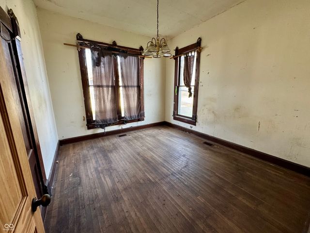 4 W Water Street, Cloverdale, IN 46120