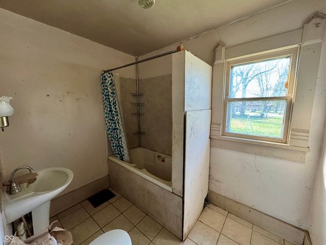 4 W Water Street, Cloverdale, IN 46120