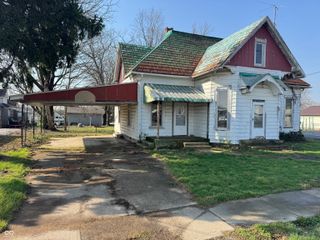 4 W Water Street, Cloverdale, IN 46120