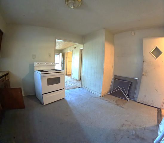 1611 W Atlantic Street, Springfield, MO 65803