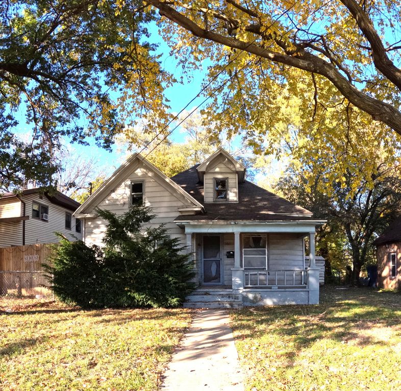 1611 W Atlantic Street, Springfield, MO 65803