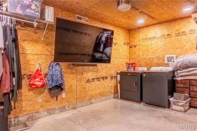 2 Whitetail Ridge Road, Eolia, MO 63344