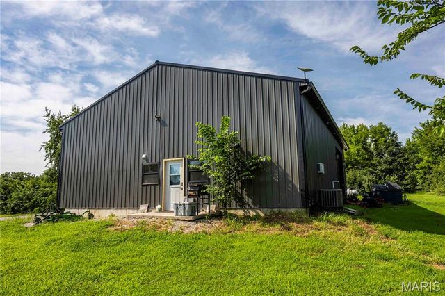 2 Whitetail Ridge Road, Eolia, MO 63344